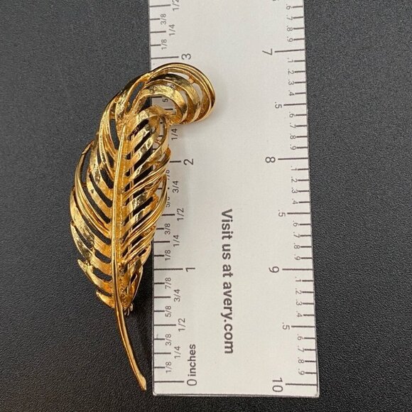 Vintage D’Orlan Gold Plated Leaf Brooch - Picture 2 of 12